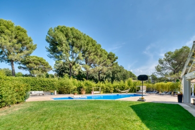 Maison &agrave; vendre &agrave; MOUGINS  - 10 pi&egrave;ces - 330 m&sup2; 