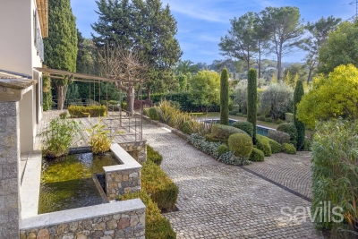 Maison &agrave; vendre &agrave; MOUGINS  - 6 pi&egrave;ces - 250 m&sup2; 