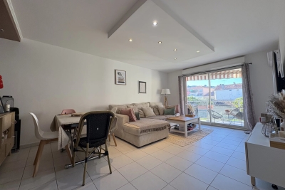 Appartement &agrave; vendre &agrave; VALLAURIS  - 3 pi&egrave;ces - 63 m&sup2; 