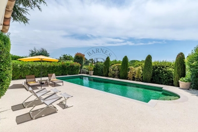 Maison &agrave; vendre &agrave; MOUGINS  - 9 pi&egrave;ces - 258 m&sup2; 