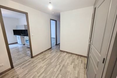 Appartement &agrave; vendre &agrave; POUSSAN  - 4 pi&egrave;ces - 80 m&sup2; 