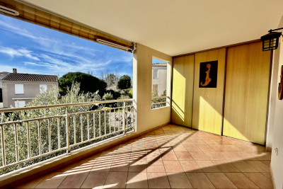 Appartement &agrave; vendre &agrave; SIX-FOURS-LES-PLAGES  - 2 pi&egrave;ces - 99 m&sup2; 