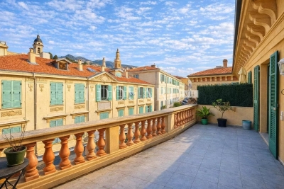 Appartement &agrave; vendre &agrave; MENTON Centre - 4 pi&egrave;ces - 135 m&sup2; 