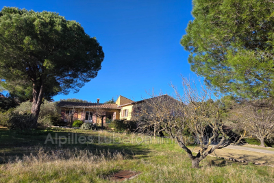 Maison &agrave; vendre &agrave; CAUMONT-SUR-DURANCE  - 6 pi&egrave;ces - 150 m&sup2; 