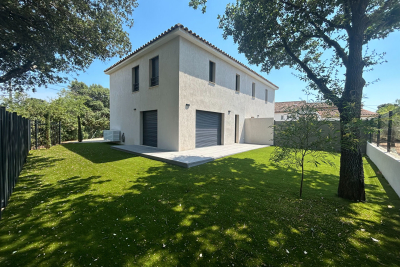 Maison &agrave; vendre &agrave; SIX-FOURS-LES-PLAGES  - 4 pi&egrave;ces - 100 m&sup2; 