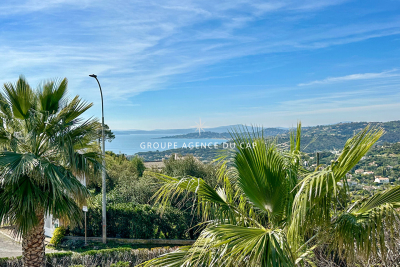 House for sale in LES ISSAMBRES  - 7 rooms - 200 m&sup2; 