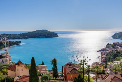Apartment for sale in VILLEFRANCHE-SUR-MER  - 3 rooms - 86 m&sup2; 