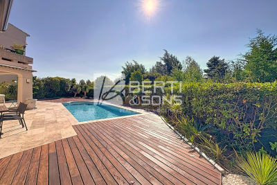 Apartment for sale in MANDELIEU-LA-NAPOULE  - 3 rooms - 89 m&sup2; 