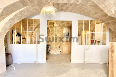 Commerce &agrave; vendre &agrave; UZÈS   - 150 m&sup2; 