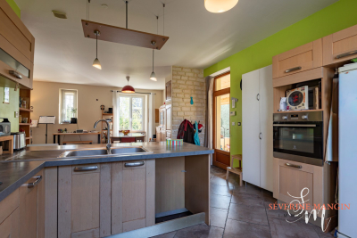 Maison &agrave; vendre &agrave; BOURG-DE-PÉAGE  - 10 pi&egrave;ces - 203 m&sup2; 