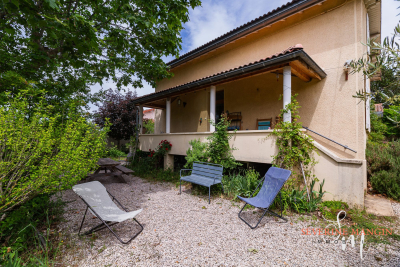 Maison &agrave; vendre &agrave; BOURG-DE-PÉAGE  - 9 pi&egrave;ces - 203 m&sup2; 