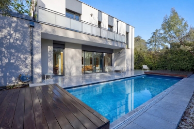 Maison &agrave; vendre &agrave; CALUIRE-ET-CUIRE  - 5 pi&egrave;ces - 180 m&sup2; 