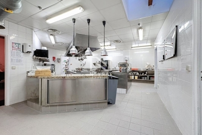 Commerce &agrave; vendre &agrave; ST-RAPHAËL   - 362 m&sup2; 