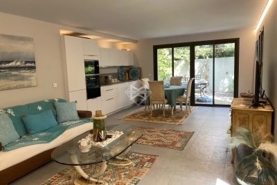 Appartement &agrave; vendre &agrave; ST-TROPEZ Zone Est Diffuse - 4 pi&egrave;ces - 97 m&sup2; 