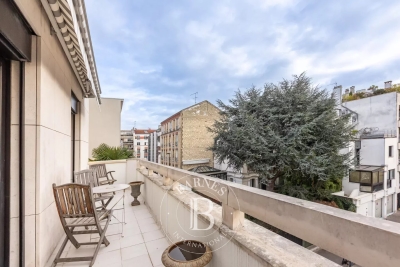 Apartment for sale in BOULOGNE BILLANCOURT  - 5 rooms - 99 m&sup2; 