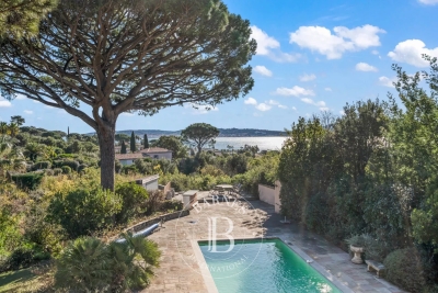 House for sale in GRIMAUD  - 7 rooms - 323 m&sup2; 