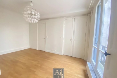 Appartement &agrave; vendre &agrave; PARIS 8EME Saint-Thomas d'Aquin 7 - 2 pi&egrave;ces - 34 m&sup2; 