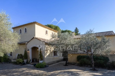 House for sale in FAYENCE  - 10 rooms - 353 m&sup2; 