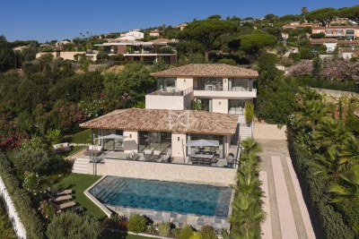 Villa à Sainte-Maxime &agrave; louer à partir de 14 500 € / semaine, Photo 1