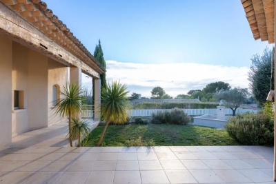 Maison &agrave; vendre &agrave; AIX-EN-PROVENCE  - 6 pi&egrave;ces - 178 m&sup2; 