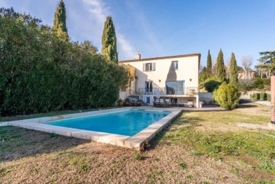 Maison &agrave; vendre &agrave; AIX-EN-PROVENCE  - 6 pi&egrave;ces - 220 m&sup2; 