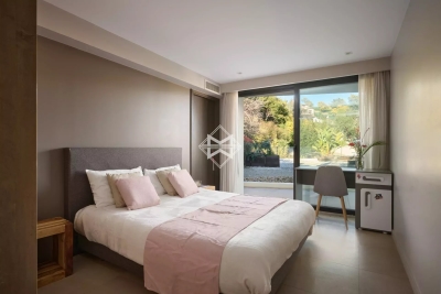 Villa in Mandelieu-la-Napoule for rental from 20 000 € / week, Photo 12