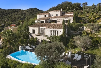 Villa à Grimaud &agrave; louer à partir de 10 000 € / semaine, Photo 2