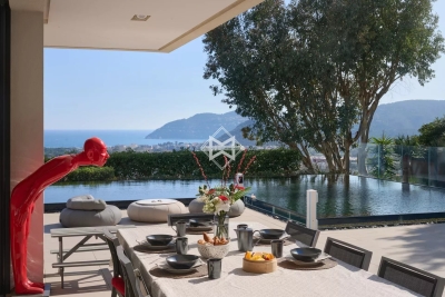 Villa in Mandelieu-la-Napoule for rental from 20 000 € / week, Photo 3
