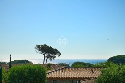 Villa à Sainte-Maxime &agrave; louer à partir de 14 500 € / semaine, Photo 4