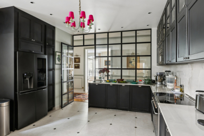 Apartment for sale in NEUILLY SUR SEINE  - 6 rooms - 177 m&sup2; 