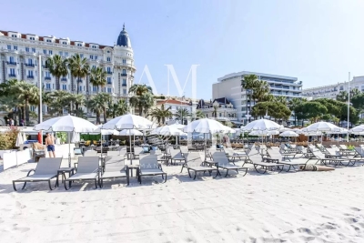 House for sale in CANNES  - 7 rooms - 180 m&sup2; 