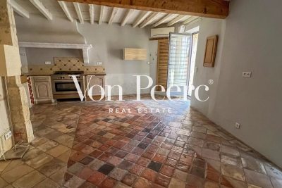 Maison &agrave; vendre &agrave; ST-RÉMY-DE-PROVENCE  - 4 pi&egrave;ces - 92 m&sup2; 