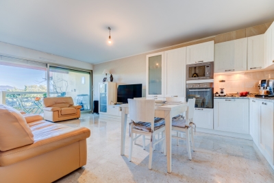 Apartment for sale in NICE  - 4 rooms - 80 m&sup2; 