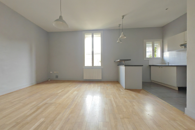 Appartement &agrave; vendre &agrave; BORDEAUX  - 3 pi&egrave;ces - 56 m&sup2; 