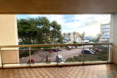Appartement &agrave; vendre &agrave; HYÈRES  - 2 pi&egrave;ces - 31 m&sup2; 