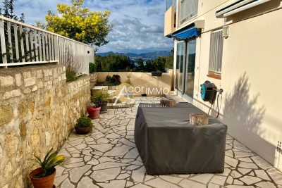 Appartement &agrave; vendre &agrave; ST-MANDRIER-SUR-MER  - 5 pi&egrave;ces - 129 m&sup2; 