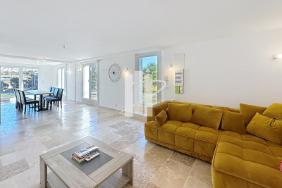 Appartement &agrave; vendre &agrave; ST-RAPHAËL  - 4 pi&egrave;ces - 106 m&sup2; 