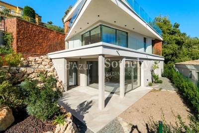 Appartement &agrave; vendre &agrave; LES ADRETS-DE-L'ESTÉREL  - 4 pi&egrave;ces - 138 m&sup2; 