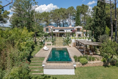 Maison &agrave; vendre &agrave; MOUGINS  - 7 pi&egrave;ces - 400 m&sup2; 