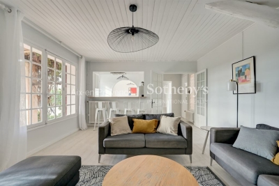 Maison &agrave; louer &agrave; AIX-EN-PROVENCE Vaufreges-Leon Lachamp - 5 pi&egrave;ces - 140 m&sup2; 