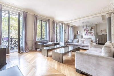 Apartment for sale in PARIS 17EME  - 5 rooms - 186 m&sup2; 