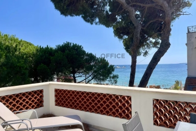 Apartment for sale in CAP D'ANTIBES   - 115 m&sup2; 