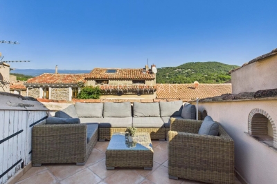 Maison &agrave; vendre &agrave; LA GARDE-FREINET  - 10 pi&egrave;ces - 214 m&sup2; 