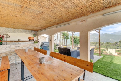 Maison &agrave; vendre &agrave; ST-MARTIN-DU-VAR  - 5 pi&egrave;ces - 166 m&sup2; 