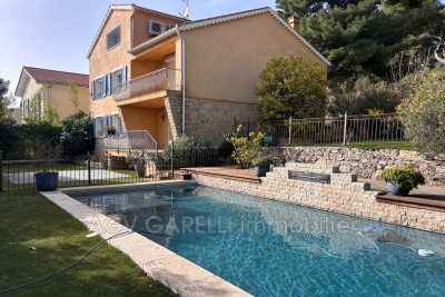 Maison &agrave; vendre &agrave; TOULON  - 5 pi&egrave;ces - 172 m&sup2; 