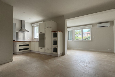 Appartement &agrave; louer &agrave; ROYAN  - 4 pi&egrave;ces - 71 m&sup2; 