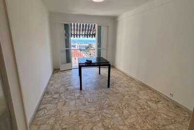Appartement &agrave; louer &agrave; NICE  - 3 pi&egrave;ces - 52 m&sup2; 