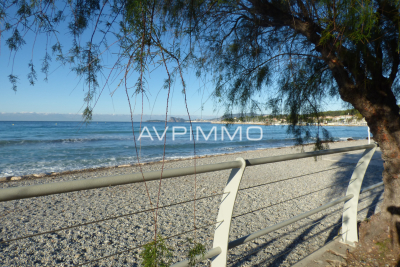 Commerce &agrave; vendre &agrave; ST-CYR-SUR-MER   - 82 m&sup2; 