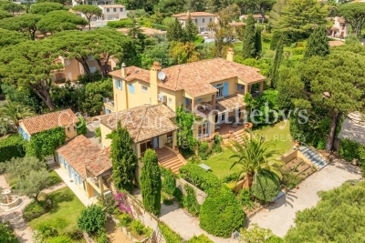 Maison &agrave; vendre &agrave; STE-MAXIME  - 14 pi&egrave;ces - 560 m&sup2; 