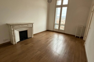 Appartement &agrave; louer &agrave; NICE  - 3 pi&egrave;ces - 62 m&sup2; 